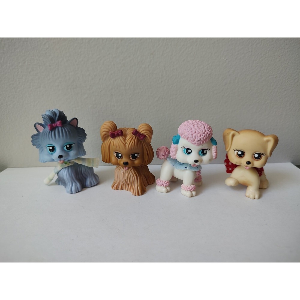 2007 Chic Dolls dog lot My Pet Pals Chic Boutique‎